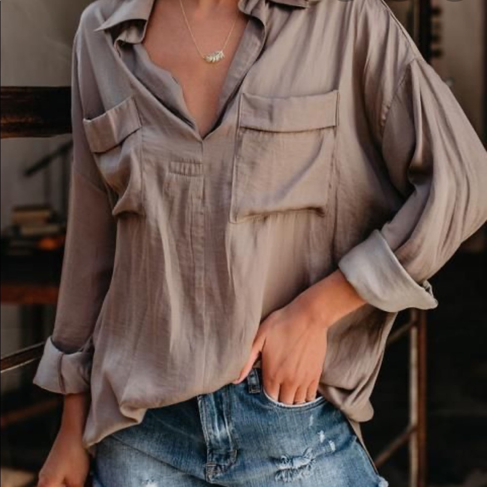 VICI Always Busy Satin Utility Blouse